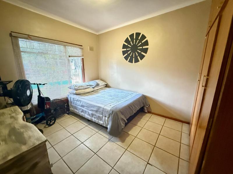 4 Bedroom Property for Sale in Bergzicht Western Cape